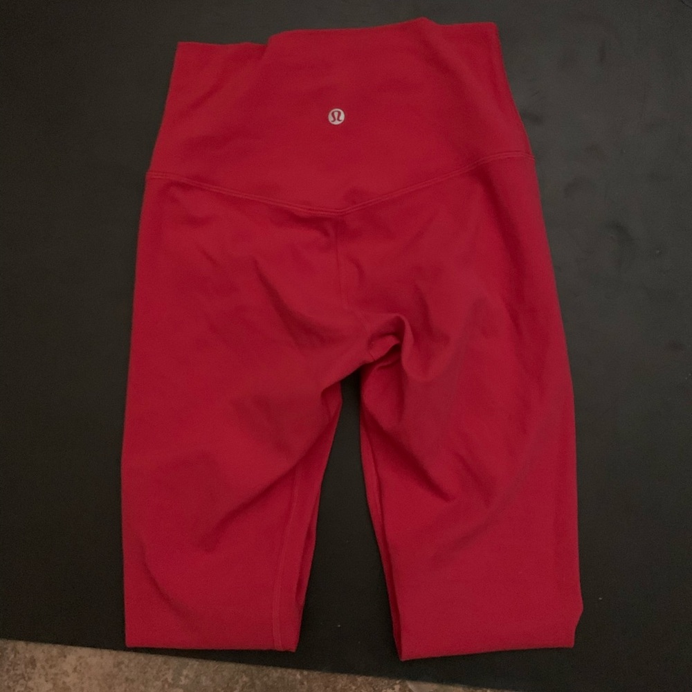 Size 4 25’ LULULEMON ALIGNS